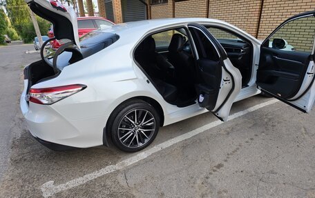 Toyota Camry, 2021 год, 3 350 000 рублей, 17 фотография