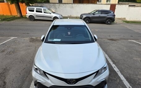 Toyota Camry, 2021 год, 3 350 000 рублей, 6 фотография