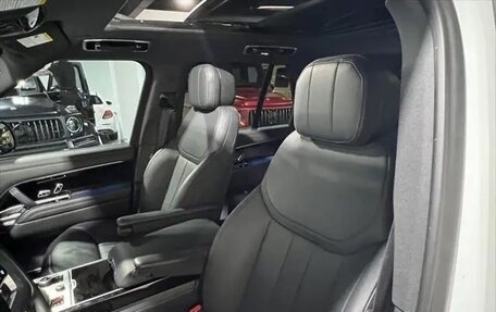 Land Rover Range Rover IV рестайлинг, 2022 год, 11 200 000 рублей, 9 фотография
