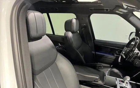 Land Rover Range Rover IV рестайлинг, 2022 год, 11 200 000 рублей, 12 фотография