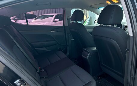 Hyundai Elantra VI рестайлинг, 2017 год, 997 800 рублей, 8 фотография