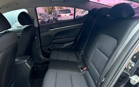 Hyundai Elantra VI рестайлинг, 2017 год, 997 800 рублей, 10 фотография
