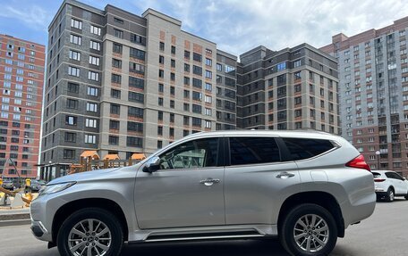 Mitsubishi Pajero Sport III рестайлинг, 2018 год, 2 895 000 рублей, 3 фотография