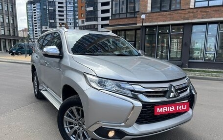 Mitsubishi Pajero Sport III рестайлинг, 2018 год, 2 895 000 рублей, 2 фотография