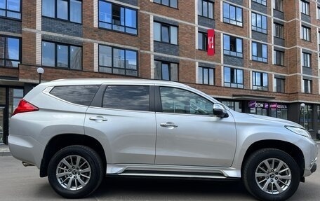 Mitsubishi Pajero Sport III рестайлинг, 2018 год, 2 895 000 рублей, 10 фотография
