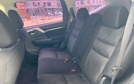 Mitsubishi Pajero Sport III рестайлинг, 2018 год, 2 895 000 рублей, 23 фотография