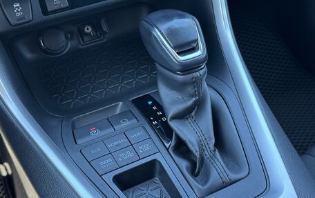 Toyota RAV4, 2020 год, 3 190 000 рублей, 11 фотография