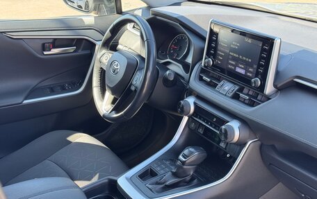 Toyota RAV4, 2020 год, 3 190 000 рублей, 18 фотография