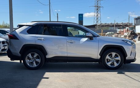 Toyota RAV4, 2020 год, 3 190 000 рублей, 16 фотография