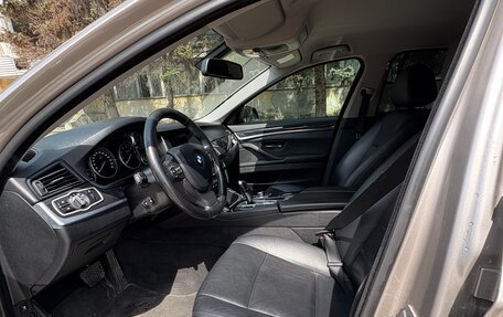 BMW 5 серия, 2013 год, 1 950 000 рублей, 10 фотография