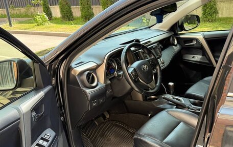 Toyota RAV4, 2015 год, 2 200 000 рублей, 8 фотография