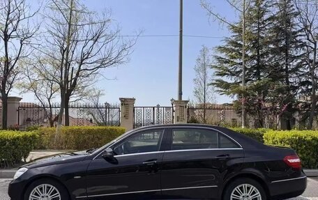 Mercedes-Benz E-Класс, 2011 год, 1 200 000 рублей, 6 фотография