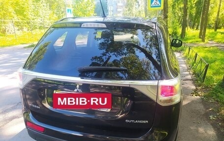 Mitsubishi Outlander III рестайлинг 3, 2012 год, 1 350 000 рублей, 3 фотография