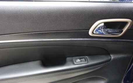 Jeep Grand Cherokee, 2013 год, 2 700 000 рублей, 26 фотография