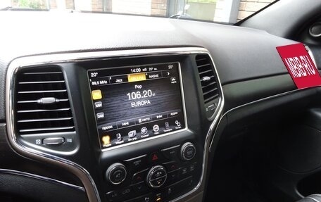 Jeep Grand Cherokee, 2013 год, 2 700 000 рублей, 23 фотография