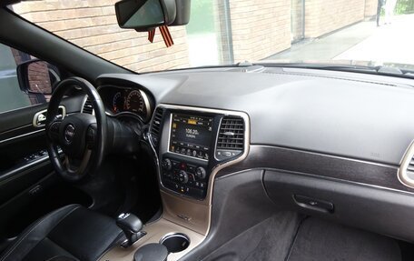 Jeep Grand Cherokee, 2013 год, 2 700 000 рублей, 33 фотография