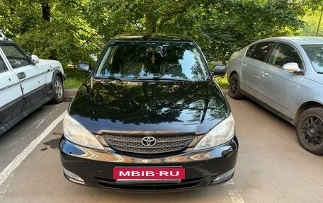 Toyota Camry V40, 2003 год, 725 000 рублей, 2 фотография