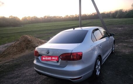 Volkswagen Jetta VI, 2013 год, 1 200 000 рублей, 10 фотография