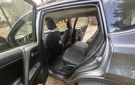 Toyota RAV4, 2013 год, 1 700 000 рублей, 10 фотография