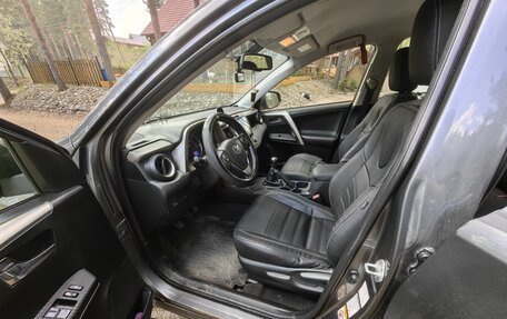 Toyota RAV4, 2013 год, 1 700 000 рублей, 9 фотография
