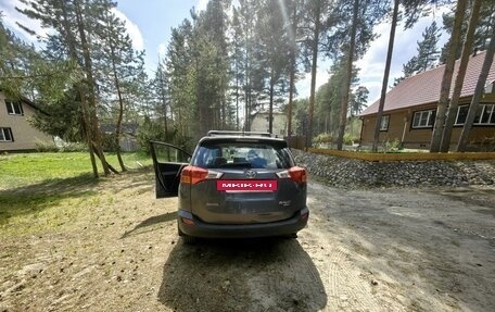 Toyota RAV4, 2013 год, 1 700 000 рублей, 8 фотография
