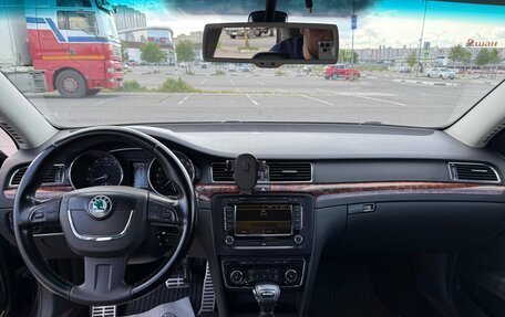 Skoda Superb III рестайлинг, 2010 год, 850 000 рублей, 13 фотография