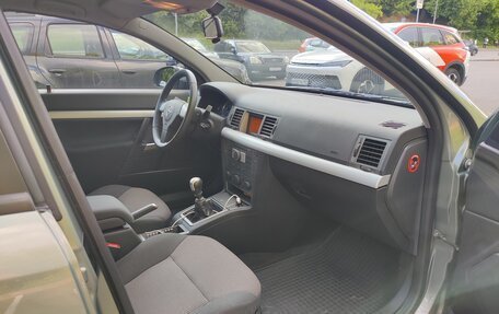 Opel Vectra C рестайлинг, 2004 год, 800 000 рублей, 27 фотография