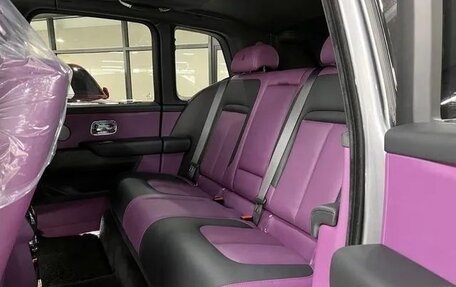 Rolls-Royce Cullinan, 2022 год, 33 740 000 рублей, 6 фотография