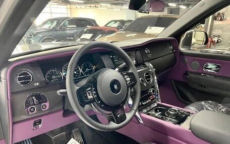 Rolls-Royce Cullinan, 2022 год, 33 740 000 рублей, 10 фотография