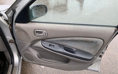 Nissan Almera, 2000 год, 200 000 рублей, 8 фотография