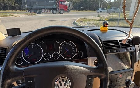 Volkswagen Touareg III, 2006 год, 950 000 рублей, 13 фотография