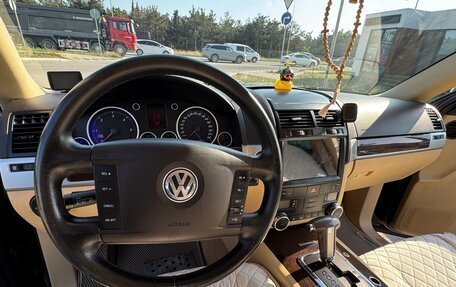 Volkswagen Touareg III, 2006 год, 950 000 рублей, 12 фотография