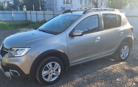 Renault Sandero II рестайлинг, 2018 год, 1 000 000 рублей, 5 фотография