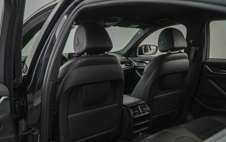 BMW 5 серия, 2018 год, 2 689 000 рублей, 11 фотография