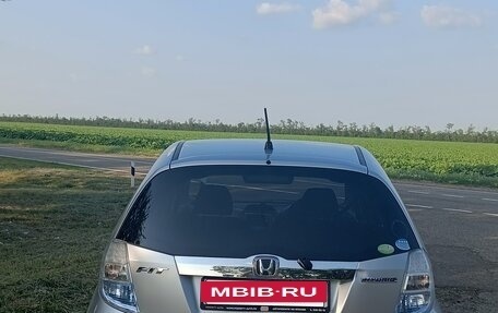 Honda Fit III, 2012 год, 869 000 рублей, 2 фотография