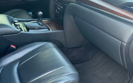 Lexus LX III, 2018 год, 9 900 000 рублей, 7 фотография