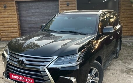 Lexus LX III, 2018 год, 9 900 000 рублей, 3 фотография