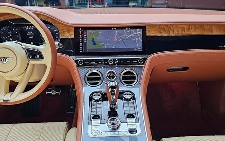 Bentley Continental GT III, 2022 год, 29 000 000 рублей, 7 фотография
