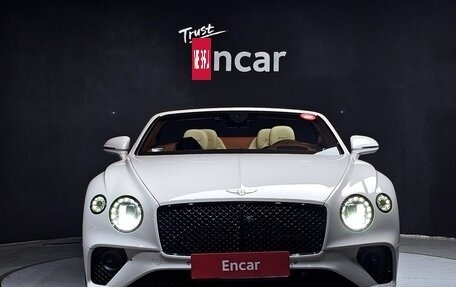 Bentley Continental GT III, 2022 год, 29 000 000 рублей, 2 фотография