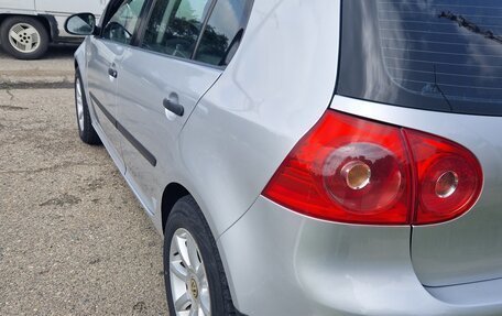 Volkswagen Golf V, 2004 год, 710 000 рублей, 6 фотография