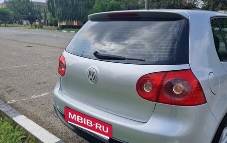 Volkswagen Golf V, 2004 год, 710 000 рублей, 8 фотография