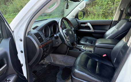 Toyota Land Cruiser 200, 2011 год, 3 100 000 рублей, 7 фотография