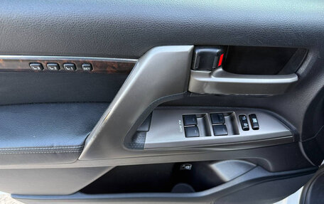 Toyota Land Cruiser 200, 2011 год, 3 100 000 рублей, 12 фотография