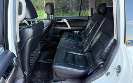 Toyota Land Cruiser 200, 2011 год, 3 100 000 рублей, 15 фотография