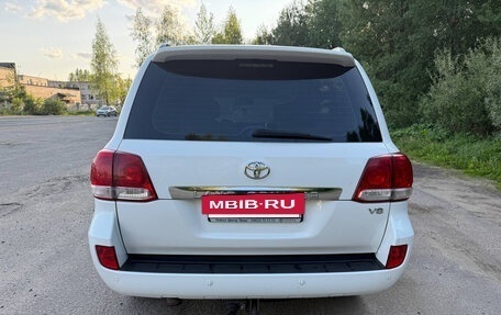 Toyota Land Cruiser 200, 2011 год, 3 100 000 рублей, 6 фотография