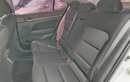 Hyundai Elantra VI рестайлинг, 2017 год, 1 217 000 рублей, 19 фотография