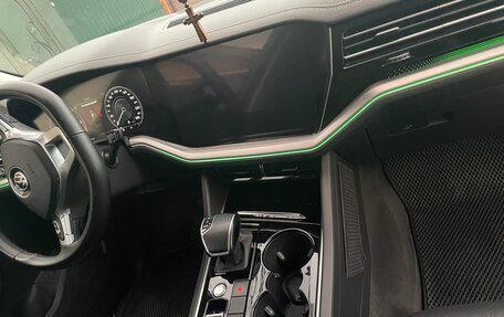 Volkswagen Touareg III, 2018 год, 4 650 000 рублей, 9 фотография