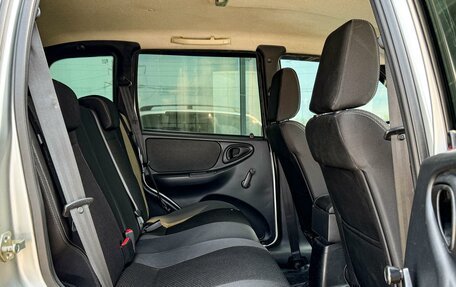 Chevrolet Niva I рестайлинг, 2016 год, 869 000 рублей, 8 фотография