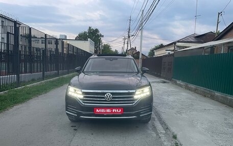 Volkswagen Touareg III, 2018 год, 4 650 000 рублей, 18 фотография