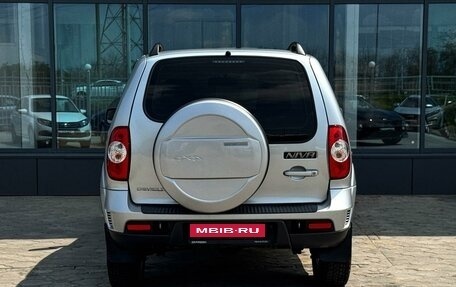 Chevrolet Niva I рестайлинг, 2016 год, 869 000 рублей, 4 фотография